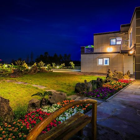 Gloryhill Pension Seogwipo Ngoại thất bức ảnh