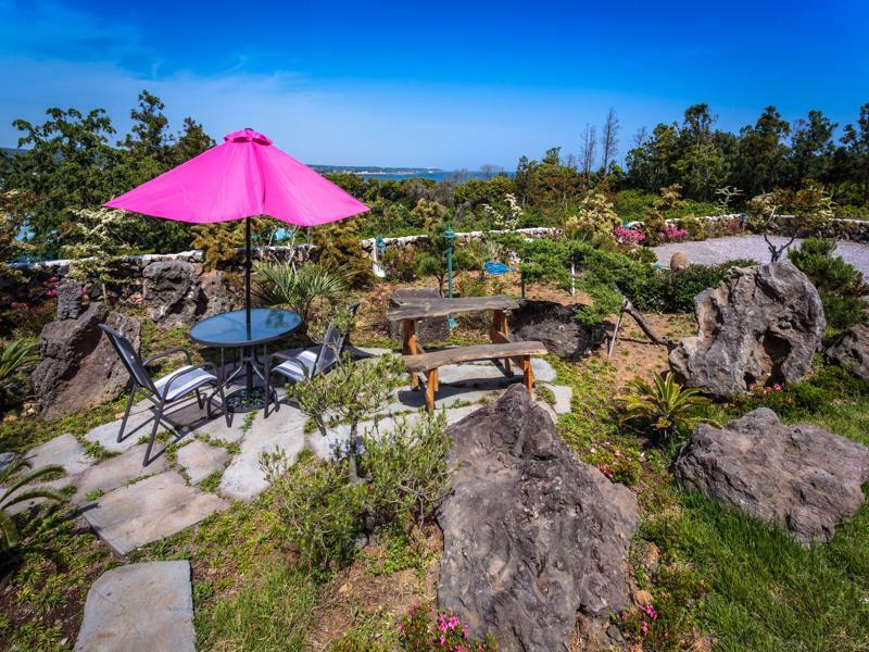 Gloryhill Pension Seogwipo Ngoại thất bức ảnh